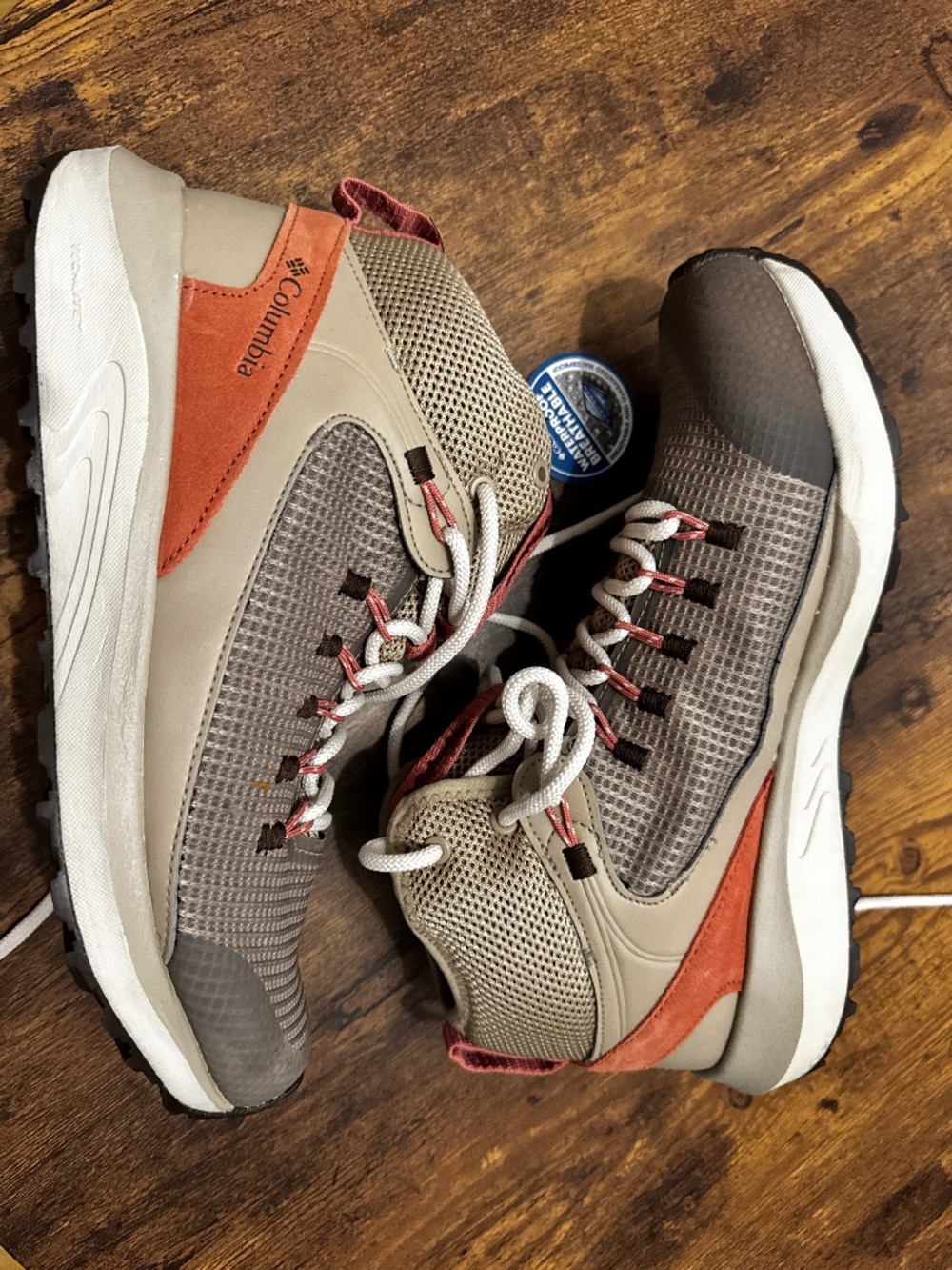 Columbia Women's Trailstorm™ Mid Waterproof Shoe’s size 10